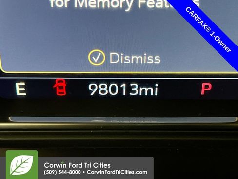 Used 2021 GMC Sierra 3500 Denali w/ Denali Ultimate Package AWD/4WD image 2