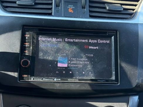 Used 2013 Nissan Sentra SR image 12