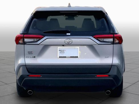 Used 2024 Toyota RAV4 LE FWD image 5