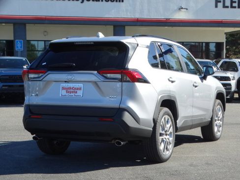New 2025 Toyota RAV4 XLE Premium image 5