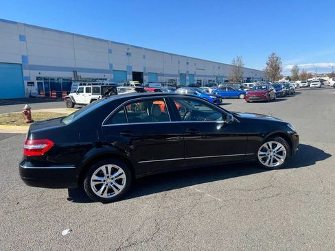 Used 2010 Mercedes-Benz E 350 4MATIC Sedan image 30