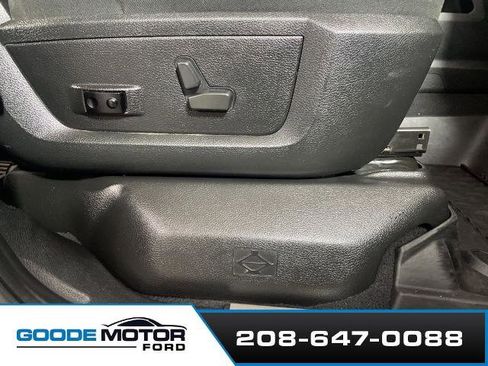 Used 2021 RAM 2500 Laramie w/ Body Color Bumper Group image 12