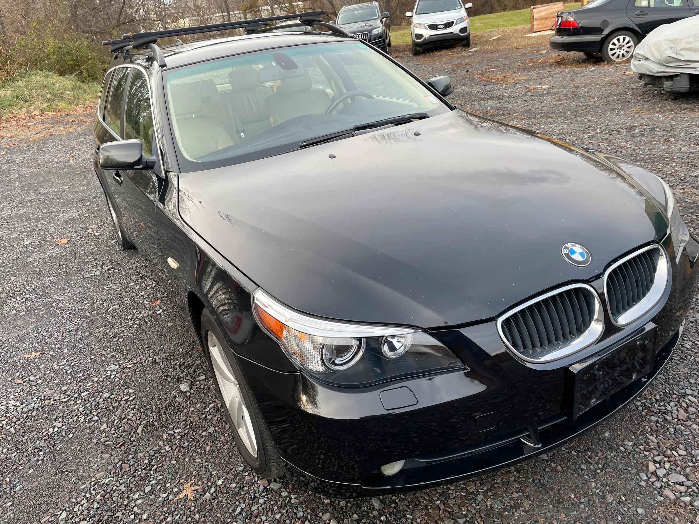 Used 2006 BMW 530xi Wagon AWD/4WD image 2