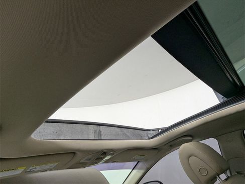 Used 2017 Hyundai Santa Fe SE Ultimate w/ SE Ultimate Tech Package 03 image 24