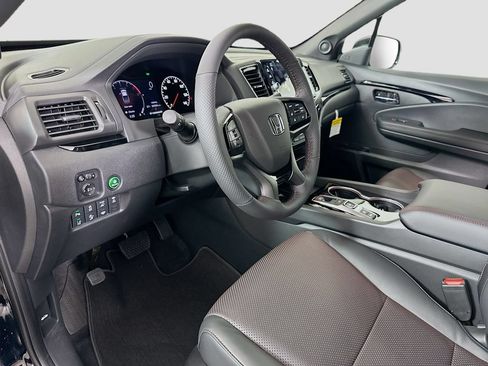 New 2026 Honda Ridgeline Black Edition image 9