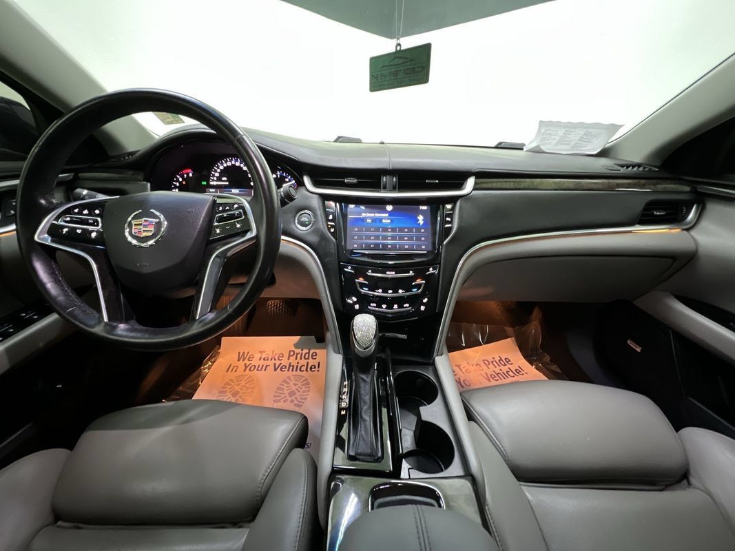 Used 2013 Cadillac XTS Luxury w/ Driver Awareness Package FWD image 18