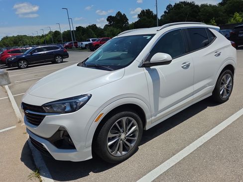 Used 2020 Buick Encore GX Select w/ Sport Touring Package FWD image 4