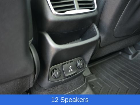 Used 2020 Hyundai Santa Fe Limited AWD/4WD image 30