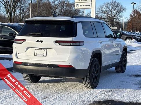 New 2025 Jeep Grand Cherokee L Altitude image 37