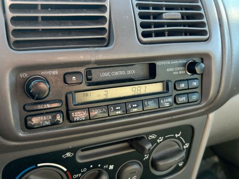 Used 1999 Toyota Corolla VE image 11