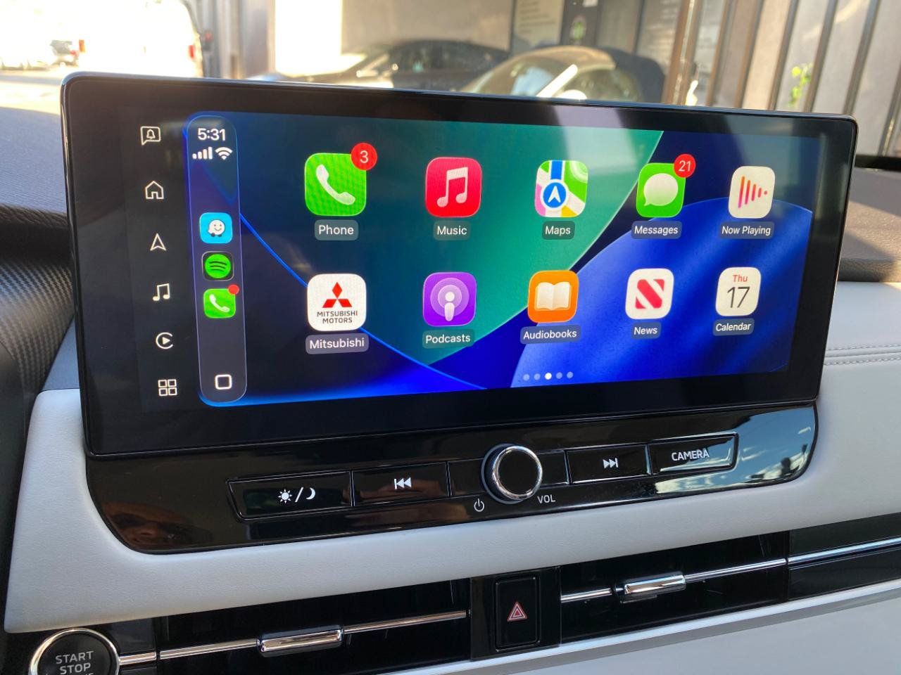 Used 2025 Mitsubishi Outlander SE FWD image 83