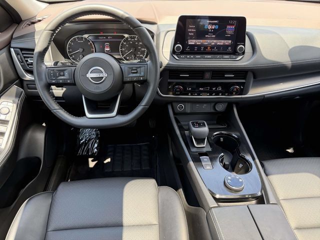Used 2023 Nissan Rogue SV w/ SV Premium B Package AWD/4WD image 18