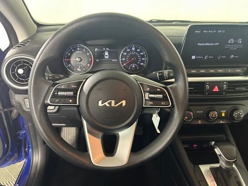 Used 2024 Kia Forte LXS w/ LXS Technology Package FWD image 14