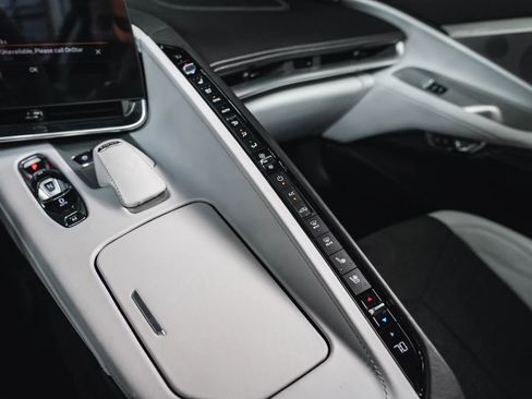 Used 2021 Chevrolet Corvette Stingray Coupe 2D w/ Z51 Performance Package image 58