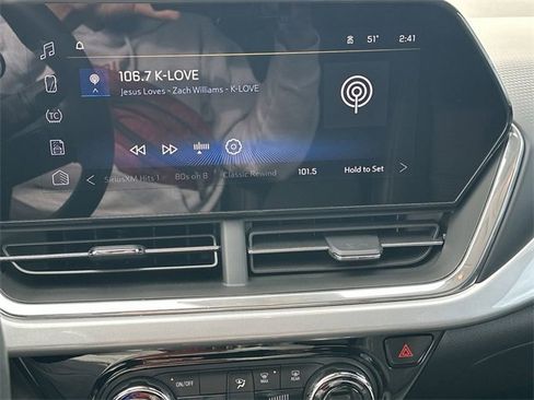 Certified 2024 Chevrolet Trax LT w/ LT Convenience Package image 13