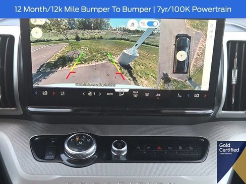 Used 2025 Ford Expedition Active AWD/4WD image 40