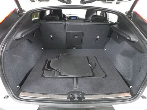Used 2023 Volvo C40 P8 Recharge Plus AWD/4WD image 29