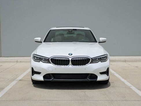 Used 2019 BMW 330i Sedan RWD image 3