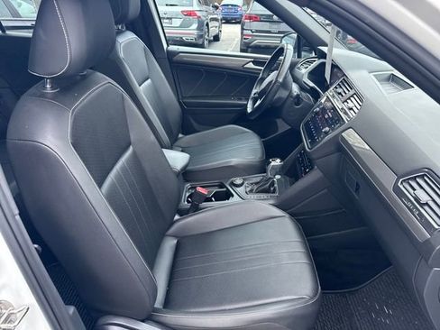Certified 2023 Volkswagen Tiguan SE R-Line image 33