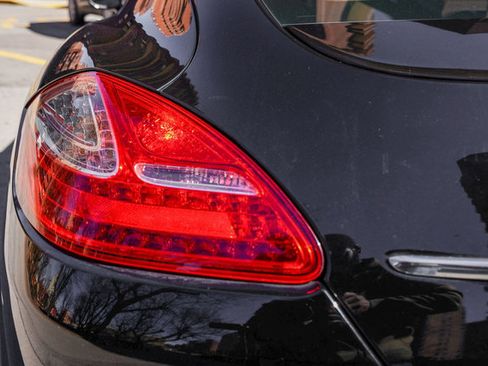 Used 2012 Porsche Panamera 4 image 77