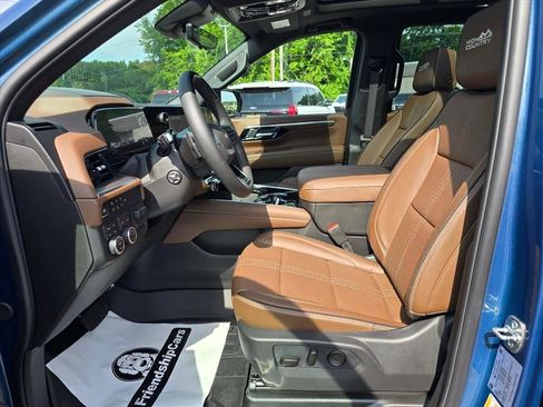 New 2026 Chevrolet Tahoe High Country AWD/4WD image 9