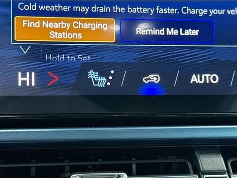 New 2026 Chevrolet Equinox EV LT image 21