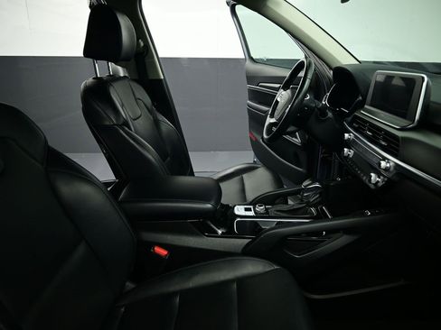 Certified 2022 Kia Telluride S image 24