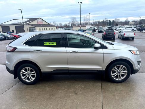 Used 2017 Ford Edge SEL w/ Equipment Group 201A image 4