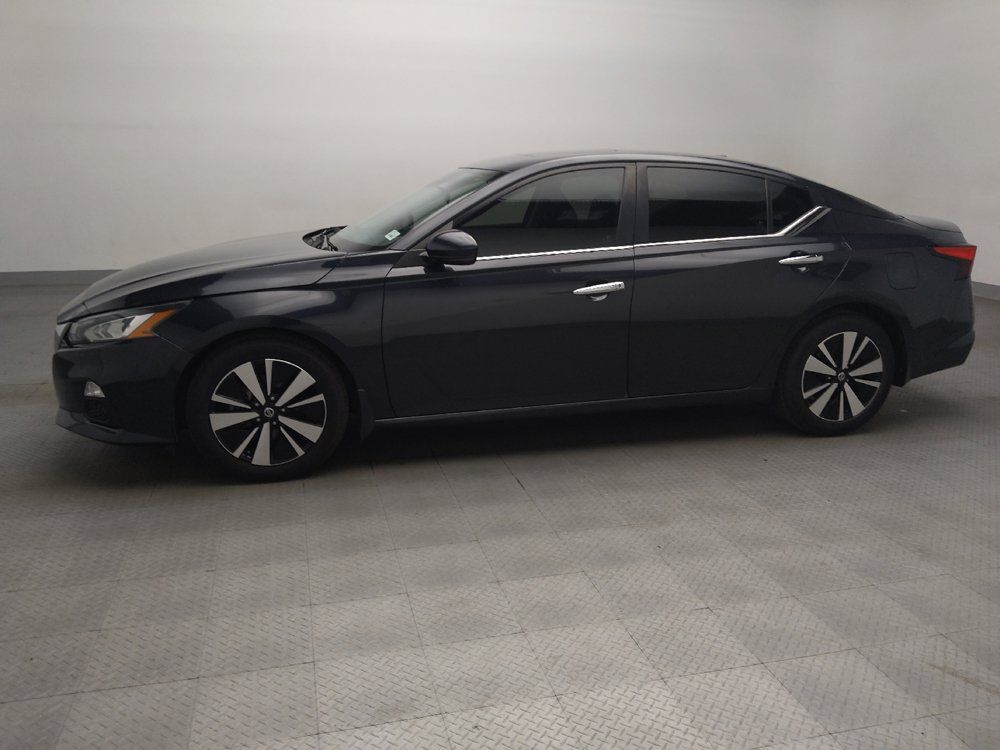 Used 2022 Nissan Altima 2.5 SV w/ SV Premium Package FWD image 2