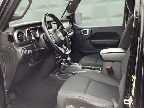 Certified 2022 Jeep Wrangler Unlimited Sport AWD/4WD image 14