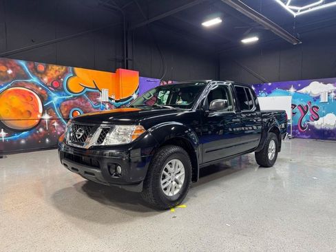 Used 2020 Nissan Frontier SV AWD/4WD image 1