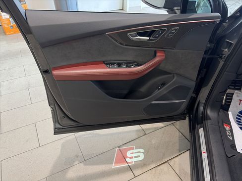 Used 2022 Audi SQ7 Premium Plus w/ SQ7 Executive Package image 29