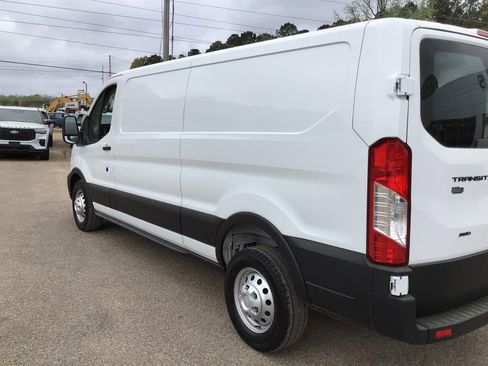 New 2026 Ford Transit 250 Low Roof AWD image 11