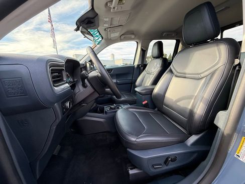 Used 2024 Ford Maverick Lariat w/ Black Appearance Package image 12