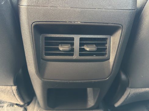 Used 2025 Chevrolet Colorado Trail Boss image 19