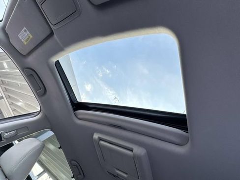 Used 2016 Honda Pilot Touring image 20