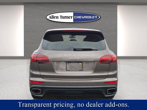 Used 2016 Porsche Cayenne image 8