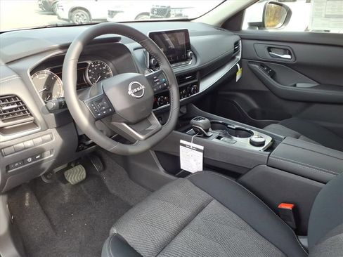 New 2026 Nissan Rogue SV w/ Cold Weather Package image 8