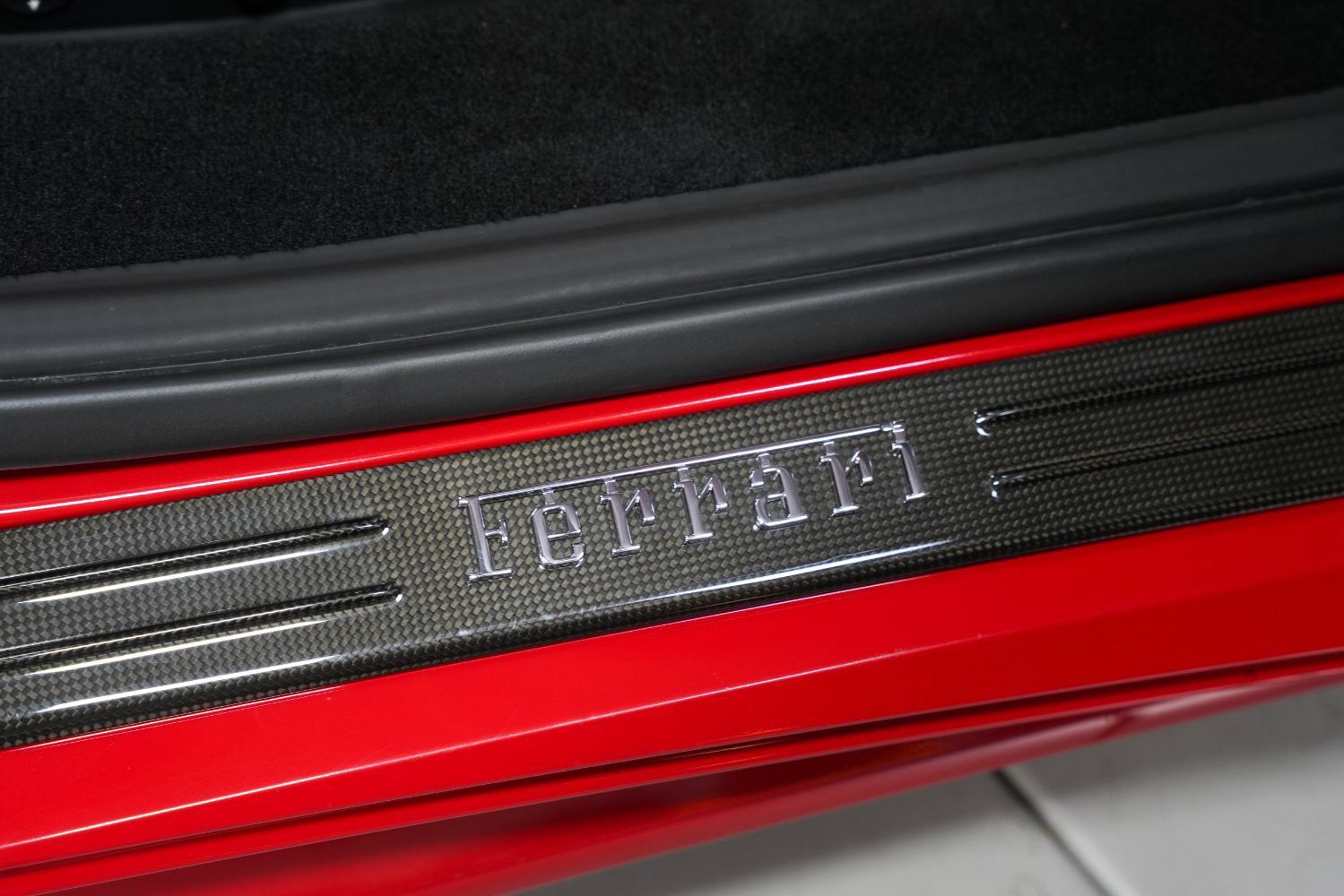 Used 2017 Ferrari 488 Spider RWD image 39
