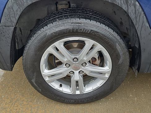 Used 2022 GMC Terrain SLE w/ Driver Convenience Package FWD image 10