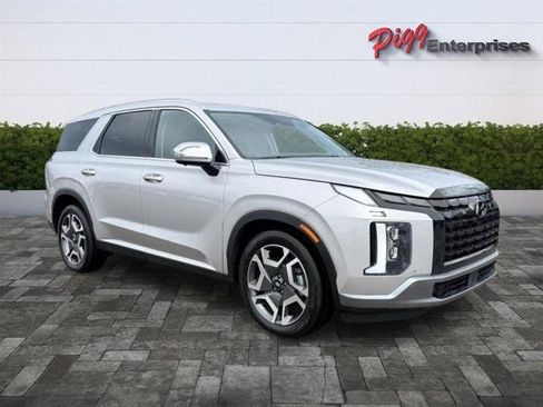 Used 2025 Hyundai Palisade SEL FWD image 9