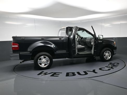 Used 2005 Ford F150 XLT RWD image 25