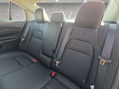 New 2026 Nissan Sentra SR FWD image 22