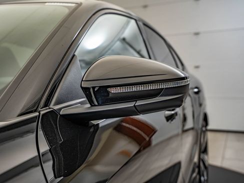 New 2026 Audi SQ5 Prestige AWD/4WD image 9