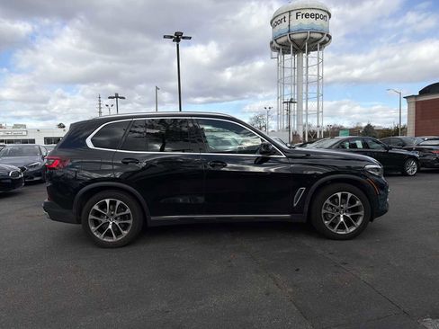 Used 2022 BMW X5 xDrive40i w/ Premium Package image 7