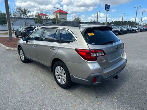 Used 2019 Subaru Outback 2.5i image 8