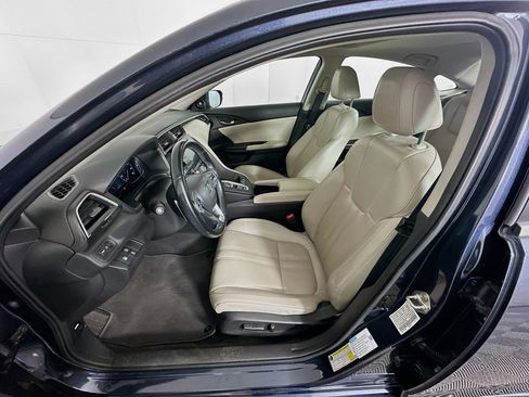 Used 2019 Honda Insight Touring image 13