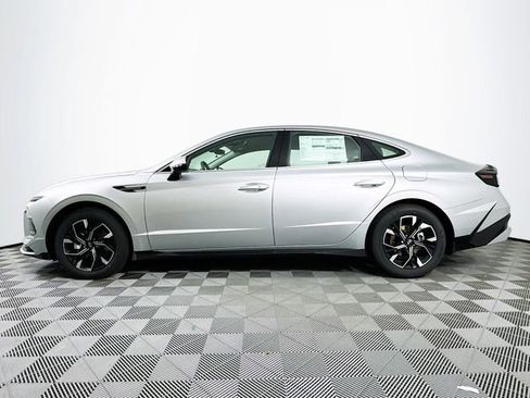 Used 2025 Hyundai Sonata SEL image 2