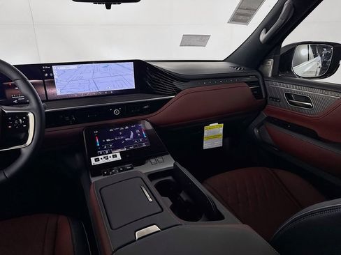 New 2026 INFINITI QX80 Autograph image 30