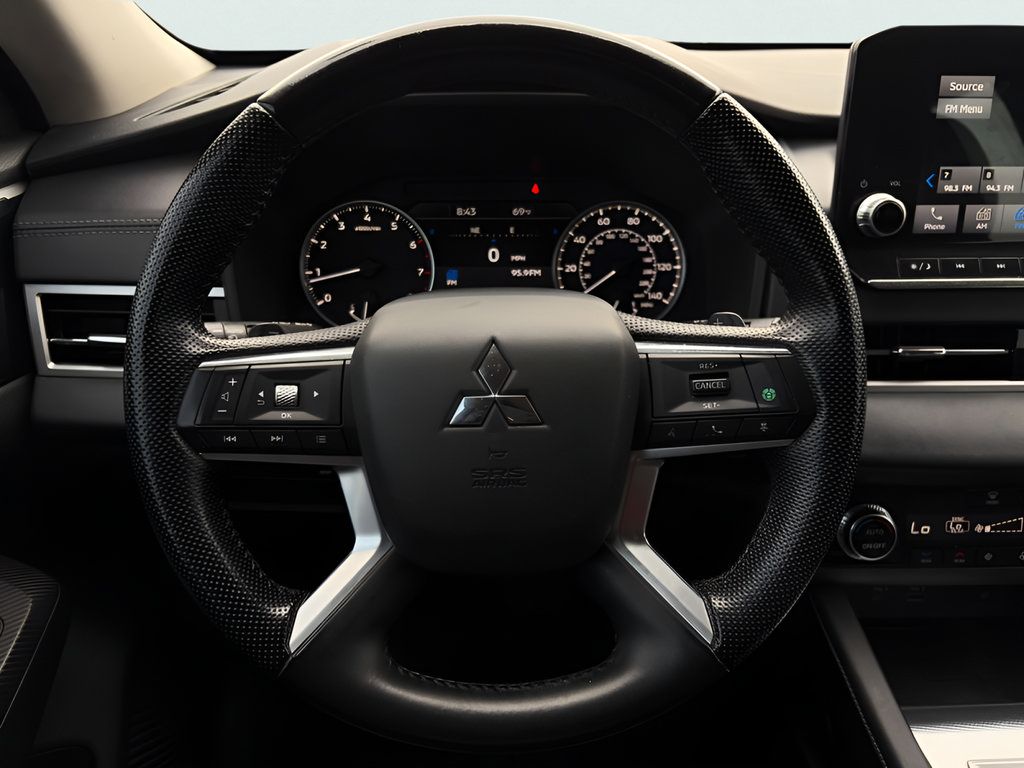 Used 2022 Mitsubishi Outlander SEL FWD image 24
